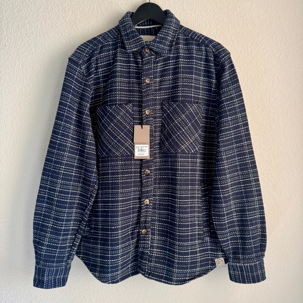 Navy Plaid Button-Up Shirt Jacket. Size M. NWT
